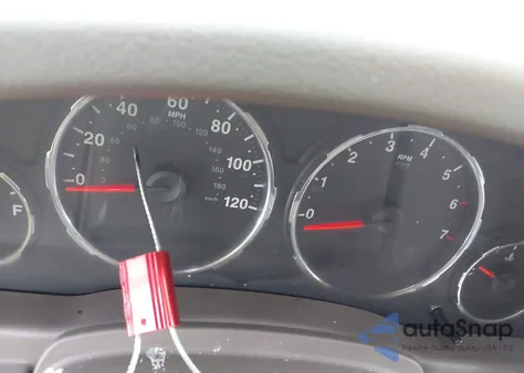 2010 Jeep Liberty Sport z USA, uszkodzony, nr VIN 1J4PN2GK9AW177903